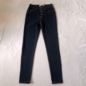 Like new No Boundaries dark blue skinny jeans. Stretch fabric. Four pockets Sz 3
